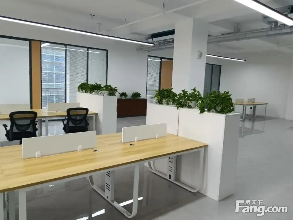 朱辛庄地铁 精装带家具170平300平 科技互联网 生物医药