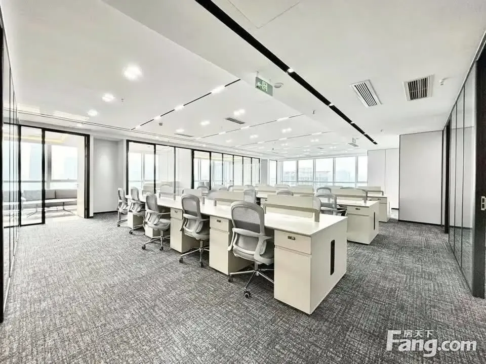 高区双面采光丨7隔间30工位·大老总室·适合接待丨可拎包入驻