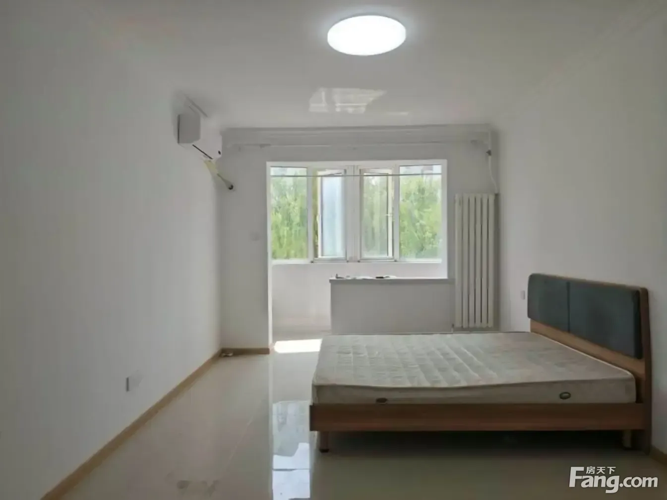 枣营北里全新南北三居,中间楼层拎包即住,看房找我专业又实惠