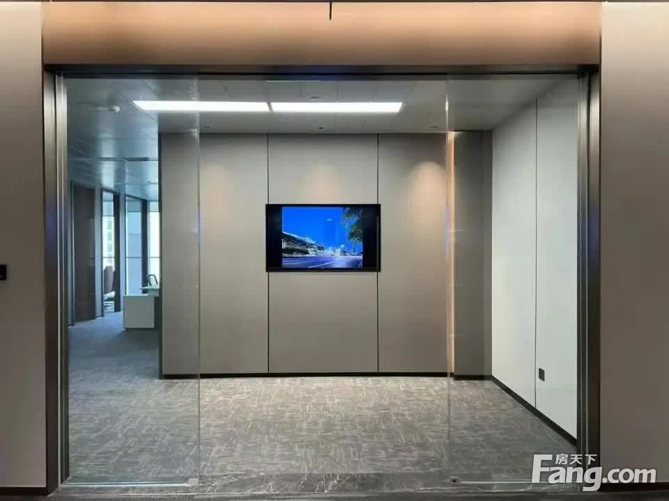 成华区地标超甲·成都办事处选址丨正对电梯口·215平商务装修