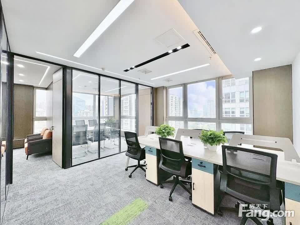 精致小户型!双面采光3隔间10卡位!东湖公园地铁口!家具全带