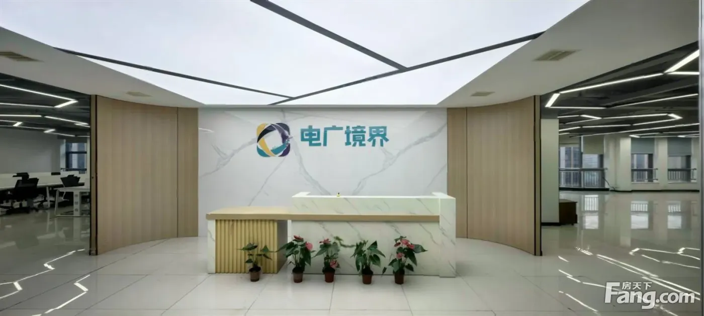 麓谷九天银河招商直租整层1680平大厅220卡精装全套拎包进