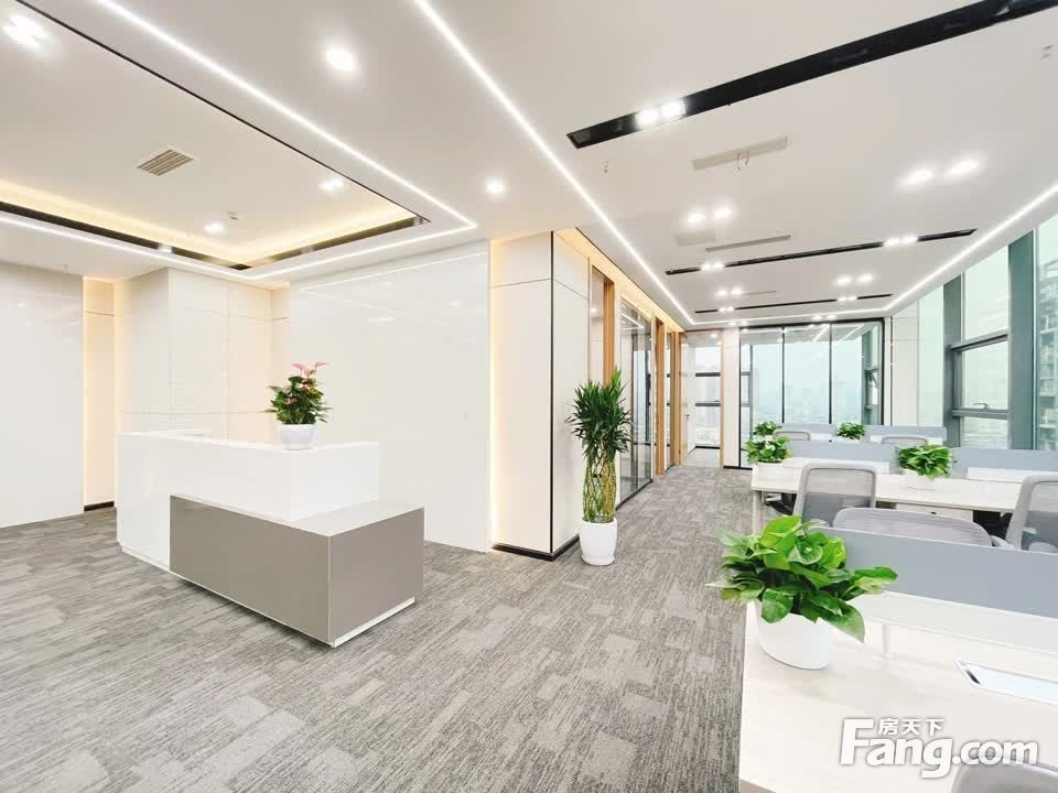 西南财大地铁口!西门稀缺甲写!3隔间14工位!商圈配套成熟