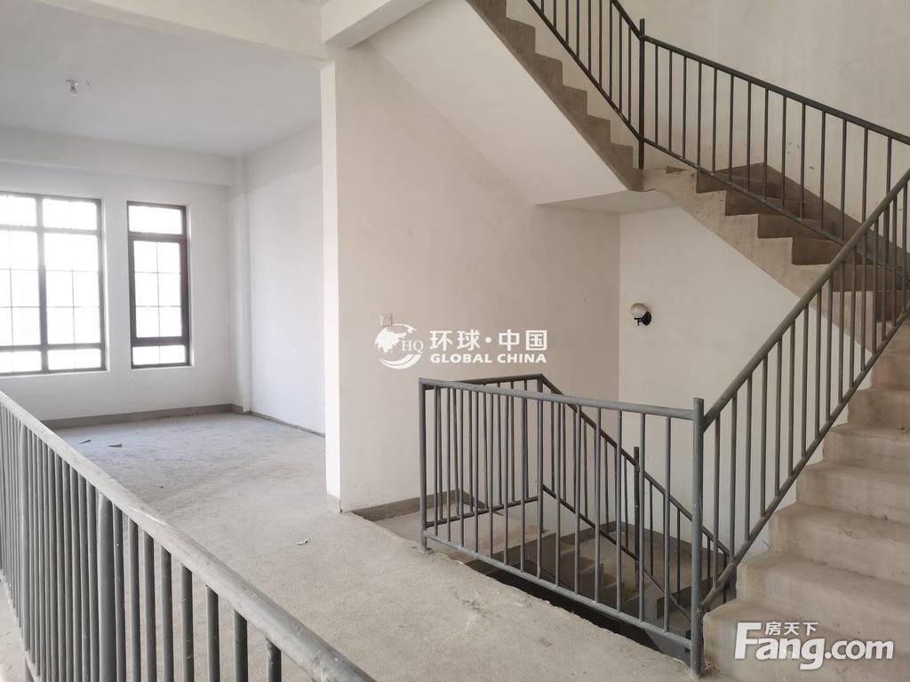 中海尚湖世家 毛坯独栋,租3-5年为宜,价格好谈