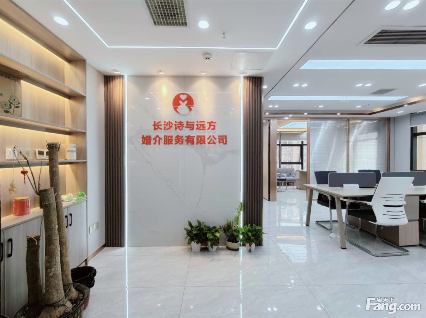 德思勤商圈御溪复地,纯商业,精装小户型,126平,31