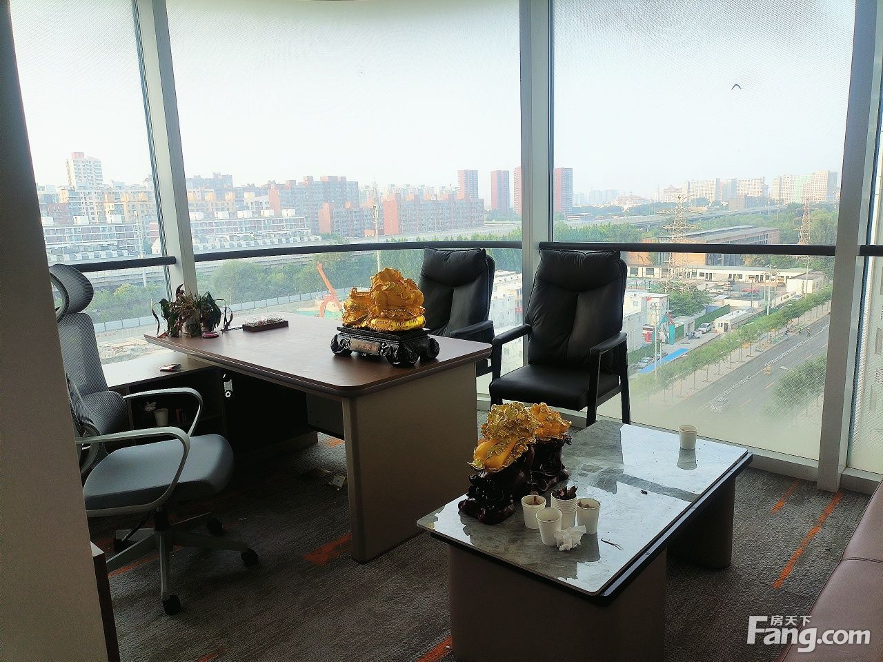 广渠路 百子湾 世东国际 精装修独栋办公室 交通便利正对电梯
