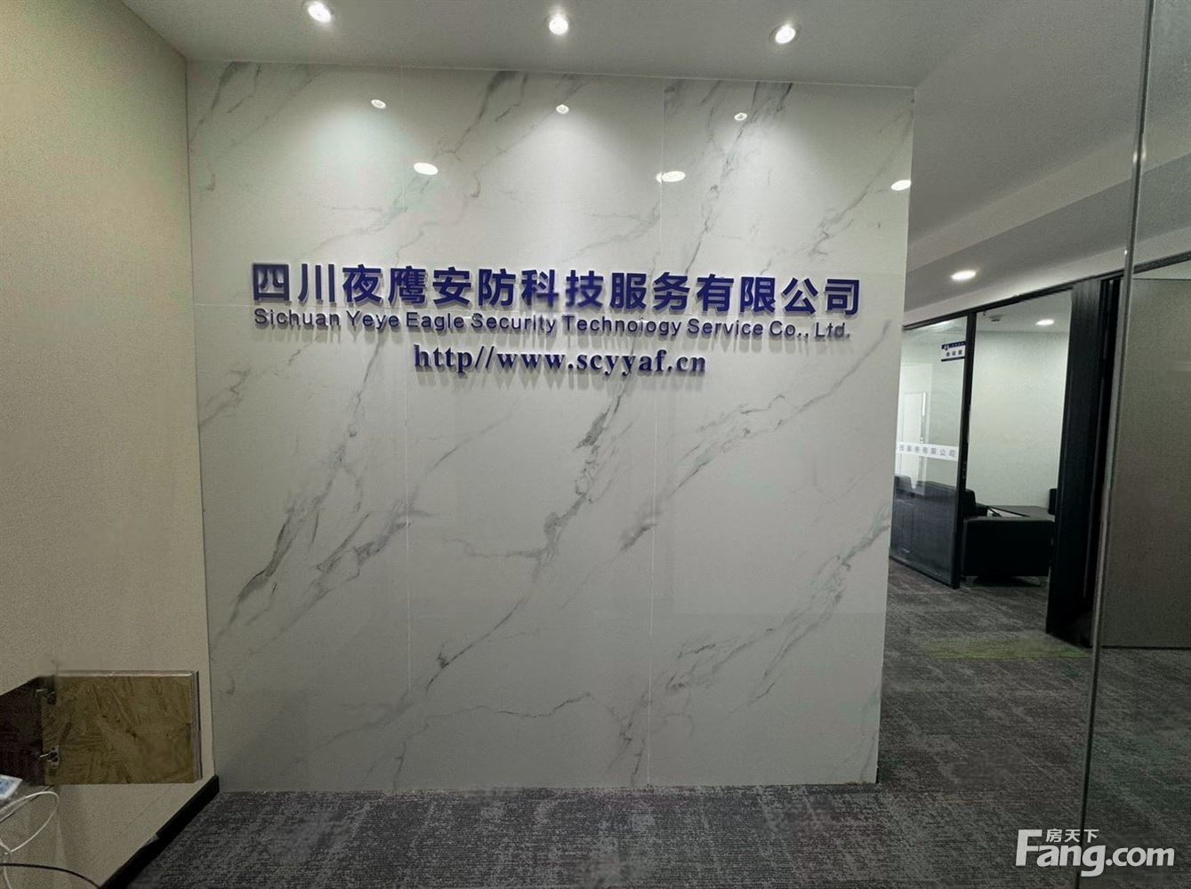 地铁口 特价19.9可月付 家具齐全户型多 近北城天街
