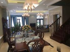 龙山庄园,老客户的房子,现在全家移民美国,超低价急售此房