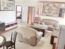 常平站香港城常平公园旁精装修三加一房出售