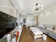 30多万婚房带暖,奢装9成新湖景房,满两年,保利心语香美居所