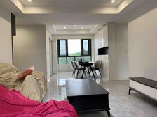 稀缺资源 2小轻轨近珠江城洋房精装三室114平急卖92万