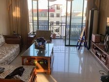 盈翠豪园 3房2厅2卫 满五