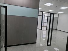 东部新城嘉恒广场130平精装带两隔间全新装修特惠出租!