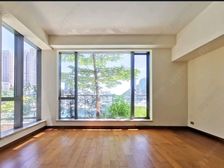 邻近黄竹坑港铁和大型购物商场,海洋公园,尖子校网18区