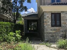 花园大 房间大 找个悠闲静谧庭院