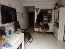 育才本部校区房,中装修,带院子,双证齐全,单门独户,中班可用