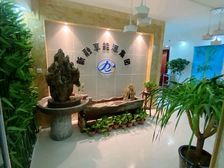 物业管理不错临近地铁上下班方便楼下吃住配套齐全