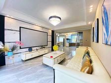 阳光鑫城 一跃二 降价急售 四室两卫三厅 南北双大H赠大花园