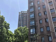 得房率高 出入方便 户型方正 随时看房罕缺小三房