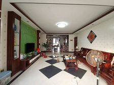 夏威夷城市广场面积132.86平有两个车位急售38万