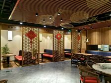 物业直租朝外大展示面餐饮健身会所娱乐好停车