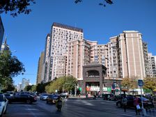 朝外大街临街一层底商168平物业直租可餐饮生鲜折扣店品牌展示