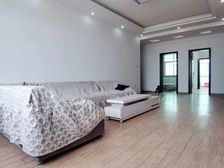 理丝小区 128平米 3房朝南 送一层 20万