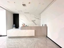 华创国际广场出租,420平精装修带家具,格局周正,商业配套齐