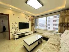 华业国际城 降价急售 品质家装 两室 南北通透 望龙潭山