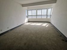 云龙万达 华府大三室 2卫 中间楼层户型通透