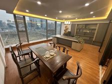 绿地之窗200平接待风格 带全套家具 视野开阔 临近高铁东站