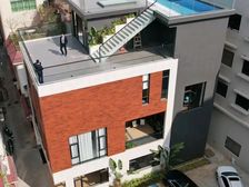 电梯豪华带游泳池单家振华居委