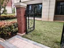 环境好长郡旁 带前后花园和架空层 现房样板间带装修即买即住