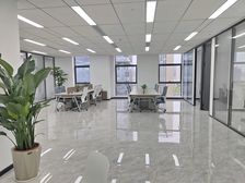 拎包入住!全新装修!环领未来大楼295平精装招商