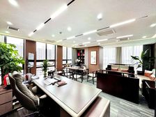 超大老板间 高端大气上档次 6办16工位 另有多套现房