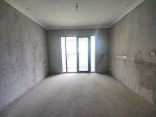 曲江商圈九境融园南北通透飞机户型四室两厅两卫纯毛坯洋房