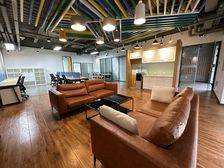 东五环传媒大学高碑店天然氧吧花园里230平一层精装带直播间