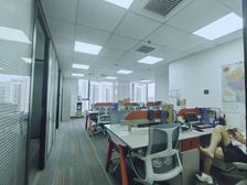 对电梯 高区视野好 住邦西向 3 15工位 写字楼办公室