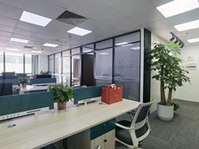 西美大厦 126平2+1格局带家具 拎包入住 北国商城地铁口
