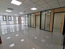 【嘉和广场】170平首次出租 带家具 拎包入住 东胜建华中恒