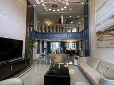 三层豪装江景挑空复式 兴进漓江郡府金桂府 七星区香格里拉酒店