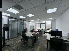 百商圈【中华商务大厦】130平3+1格局 带家具 紧邻华润