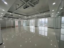 【荣鼎天下】300平 可配家具 拎包入住 中储江西荣盛广场