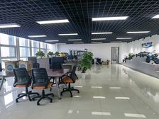 裕华万达【鑫科国际广场】电梯口260平 精装修带家具 宝翠