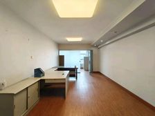 华天大厦55平 有 可以注册 精装修