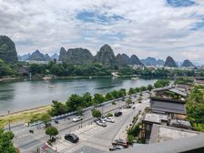 漓江郡府金桂府首排一线江景!一梯一户大平层5房2厅3卫送车位