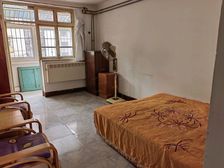 九中,地段好采光无遮挡,正三室,房主诚心出售,单价6000+