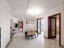 高铁站旁品质楼盘大四房精装修带车位