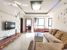 房东急售 价格可谈 中高楼层 不临马路 看房有钥匙