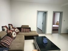 邗实万达广场旁新幸福小区2房精装好楼层朝南大车库 香格里拉